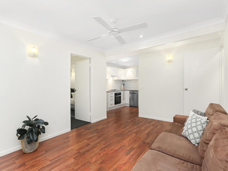 29 Darnel Street, Elanora QLD 4221