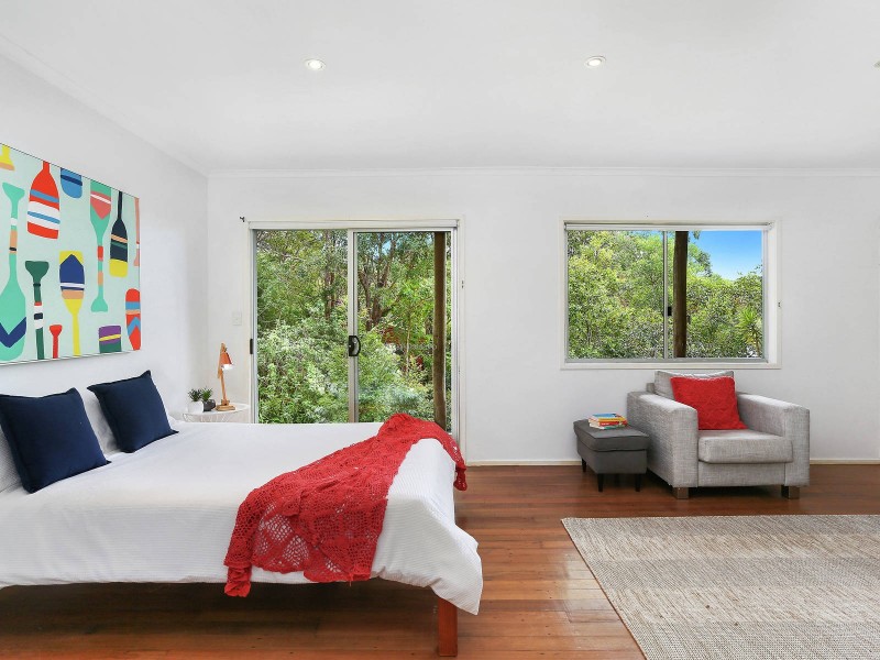 11 Hillier Street, Currumbin Waters QLD 4223