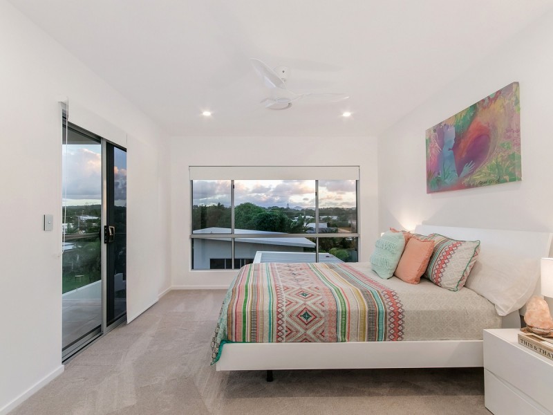 112 Cypress Terrace, Palm Beach QLD 4221