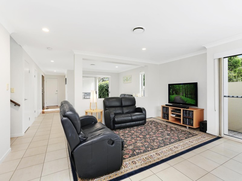 260 Easthill Drive, Robina QLD 4226