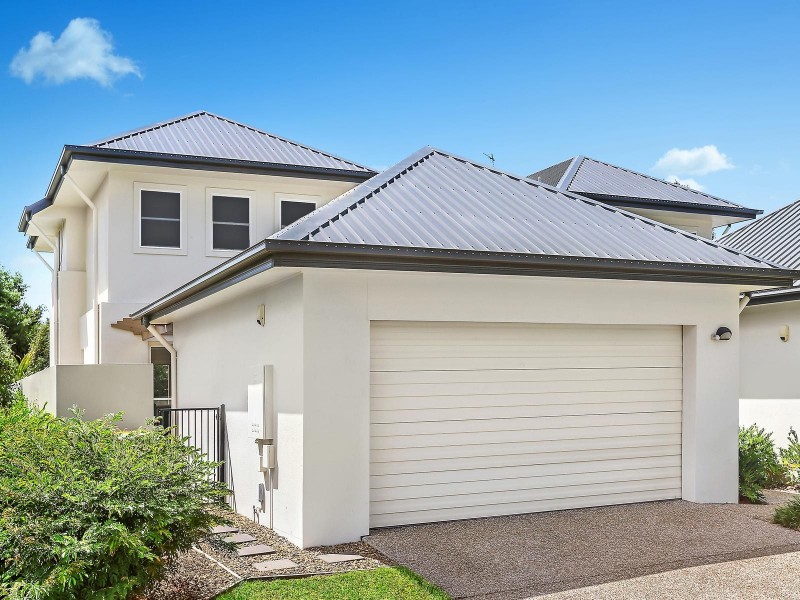 260 Easthill Drive, Robina QLD 4226
