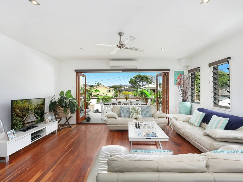 1/3 First Avenue, Palm Beach QLD 4221