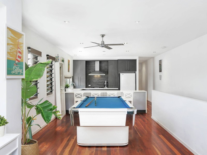 1/3 First Avenue, Palm Beach QLD 4221