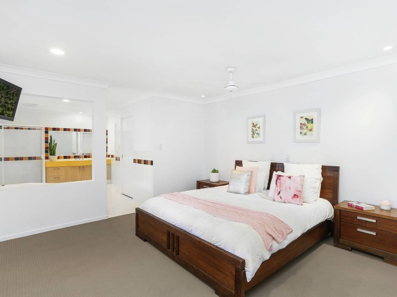 20 Saffron Street, Elanora QLD 4221