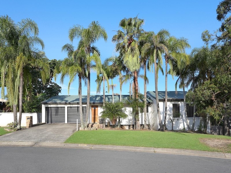 21 Crest Drive, Elanora QLD 4221