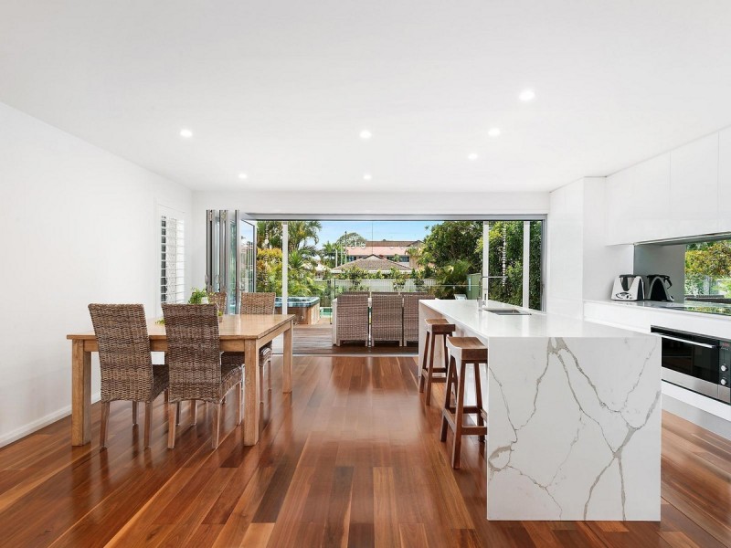 31 Fourteenth Avenue, Palm Beach QLD 4221