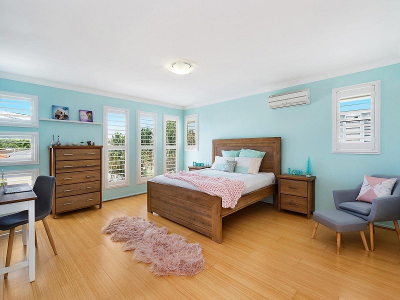 31 Fourteenth Avenue, Palm Beach QLD 4221