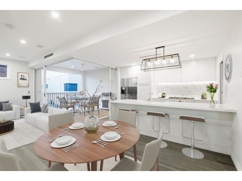 2/7 Twenty Fifth Avenue, Palm Beach QLD 4221