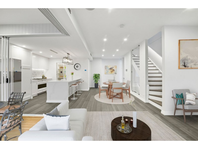 2/7 Twenty Fifth Avenue, Palm Beach QLD 4221