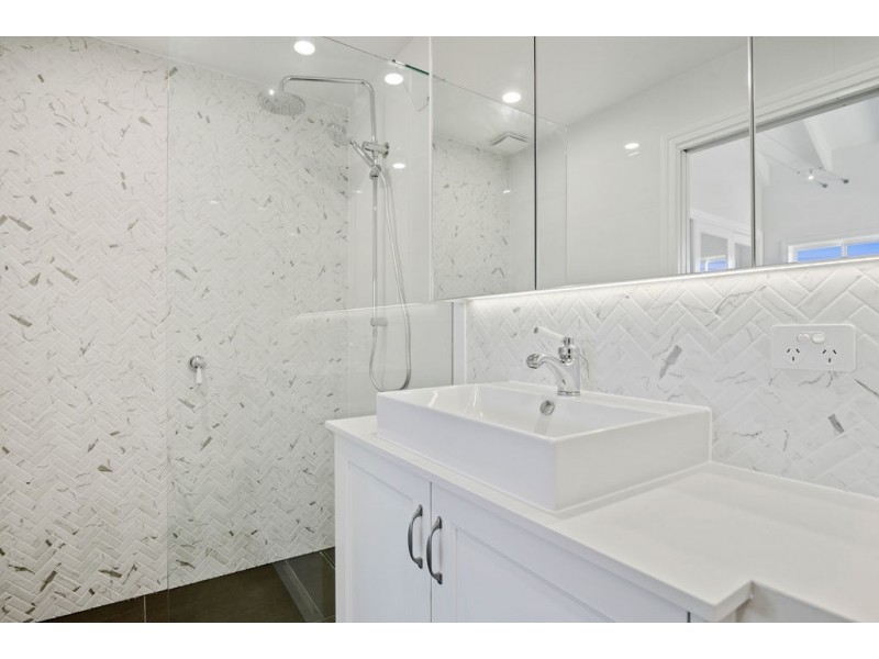 2/7 Twenty Fifth Avenue, Palm Beach QLD 4221