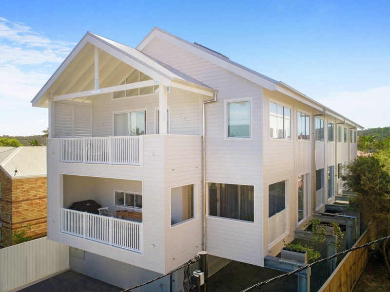 2/7 Twenty Fifth Avenue, Palm Beach QLD 4221