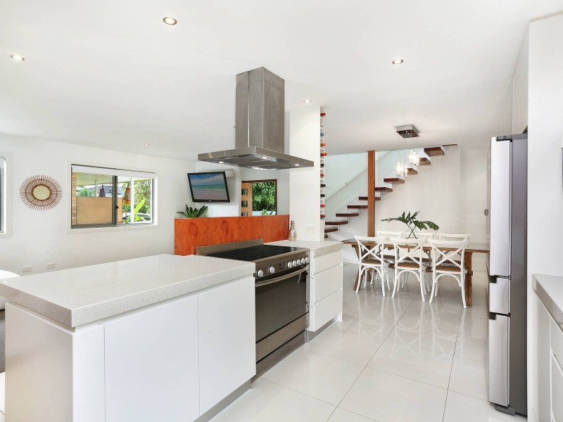 66 Philippine Parade, Palm Beach QLD 4221