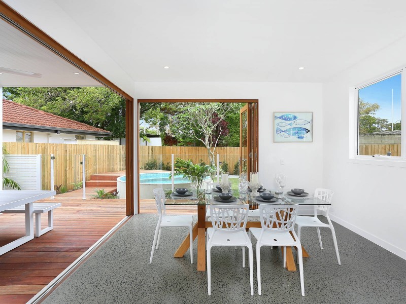 2/35 Leyte Avenue, Palm Beach QLD 4221