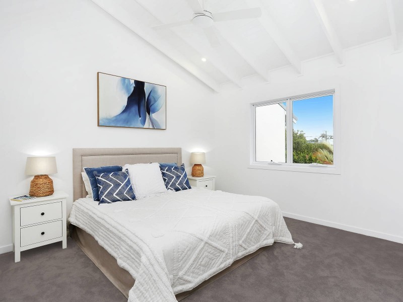 2/35 Leyte Avenue, Palm Beach QLD 4221