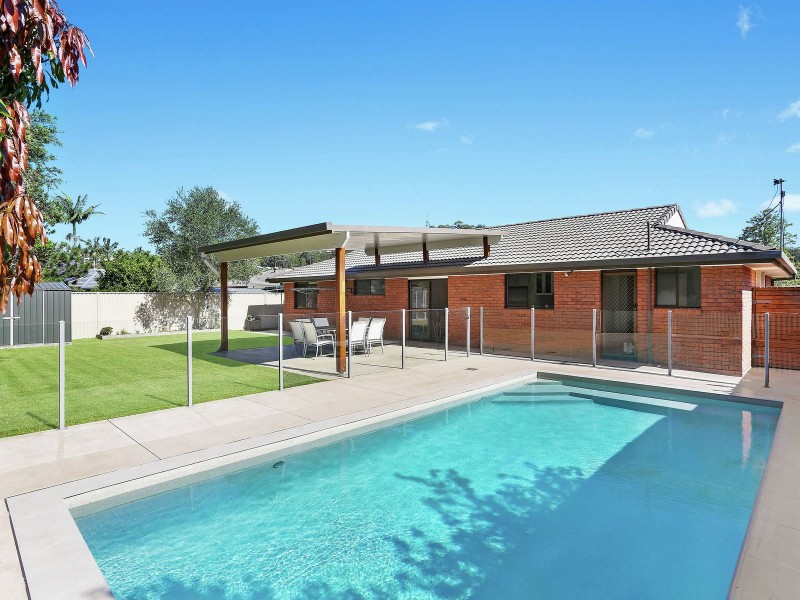 27 Seabrook Street, Elanora QLD 4221