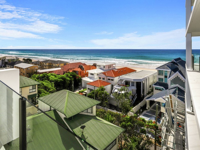 21 & 33/60 Jefferson Lane, Palm Beach QLD 4221