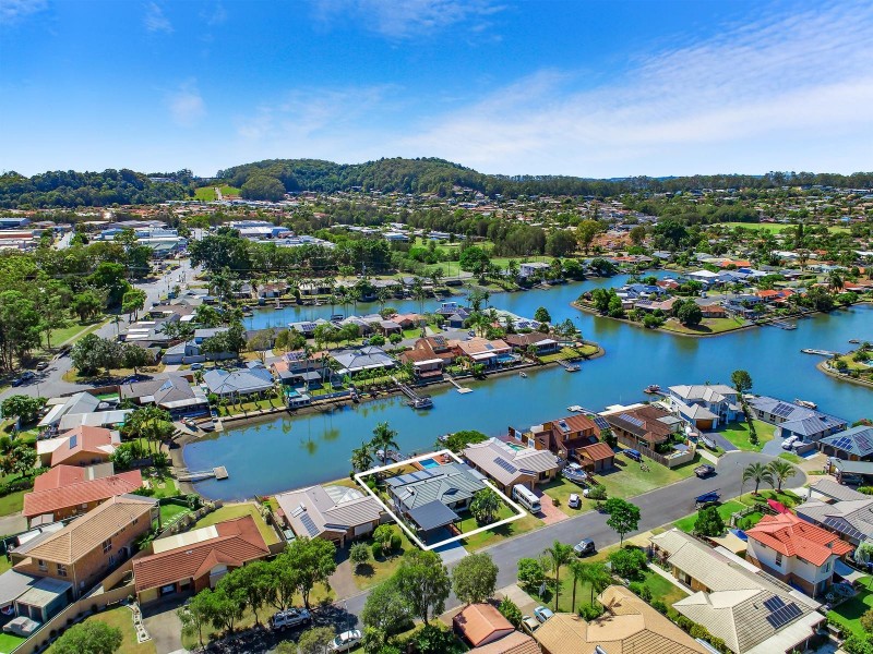 6 Allchin Court, Currumbin Waters QLD 4223