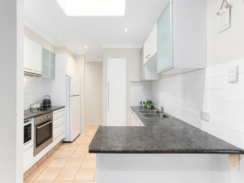 3 Bronhill Street, Currumbin Waters QLD 4223