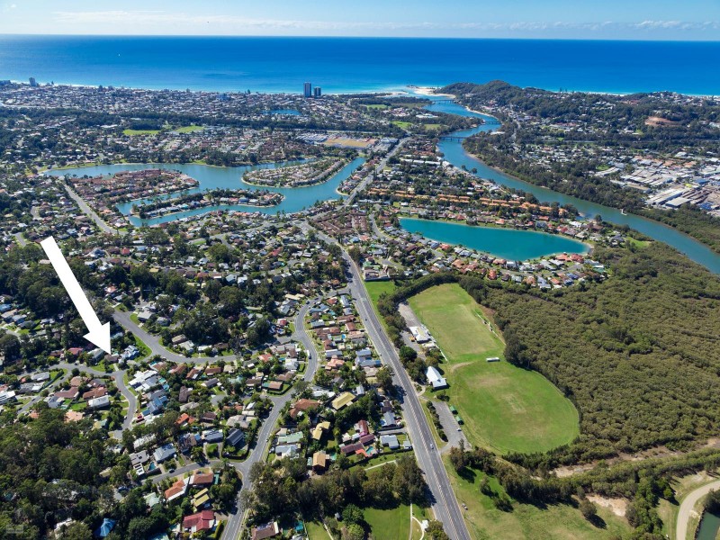 3 Bronhill Street, Currumbin Waters QLD 4223