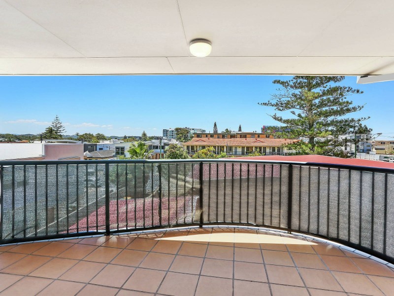 12/1064-1068 Gold Coast Highway, Palm Beach QLD 4221