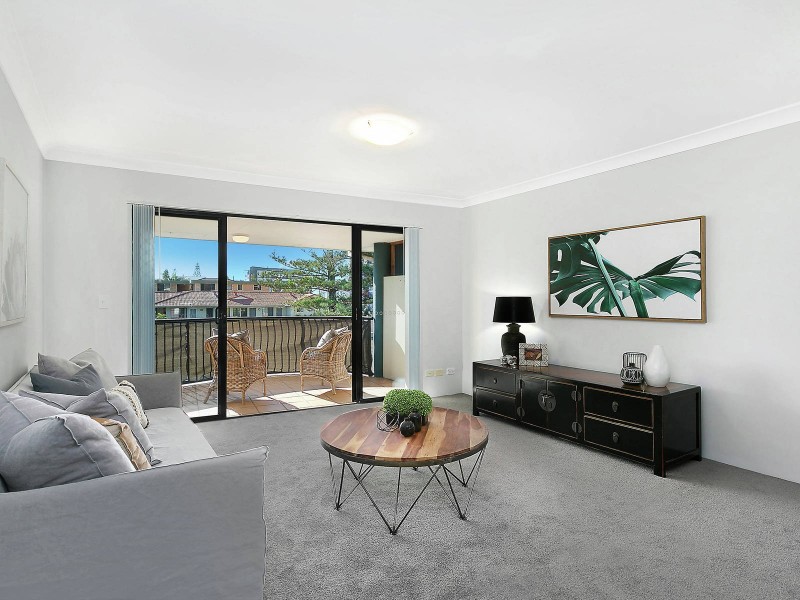 12/1064-1068 Gold Coast Highway, Palm Beach QLD 4221