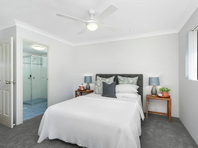 12/1064-1068 Gold Coast Highway, Palm Beach QLD 4221