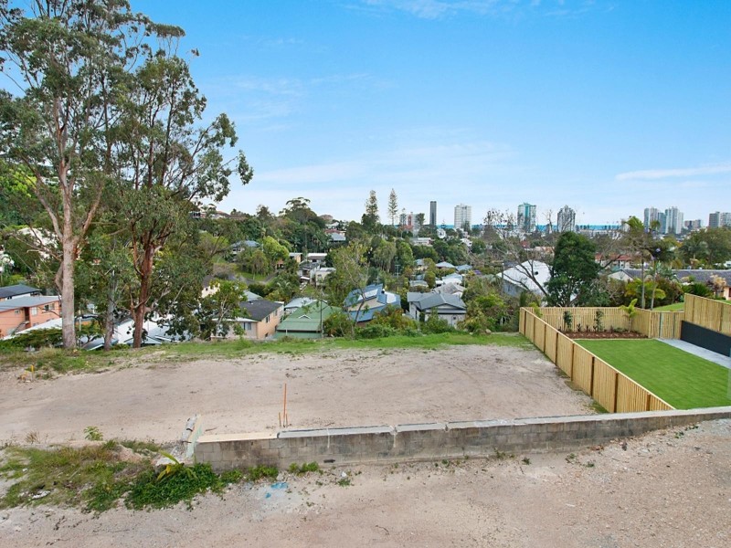 7 Tooloon Street, Coolangatta QLD 4225