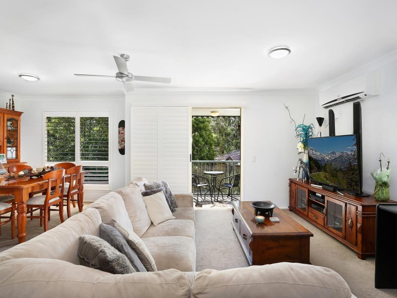 29/15 Simpsons Road, Elanora QLD 4221