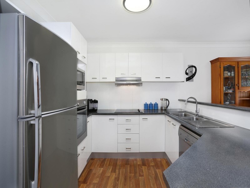 29/15 Simpsons Road, Elanora QLD 4221