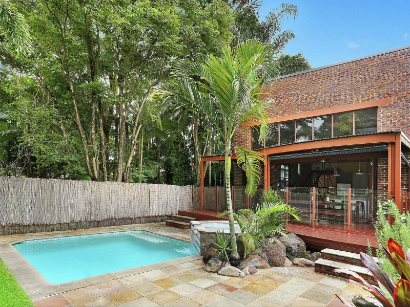 19 Boundary Street, Currumbin Waters QLD 4223