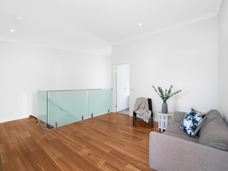 4 Meyer Street, Southport QLD 4215