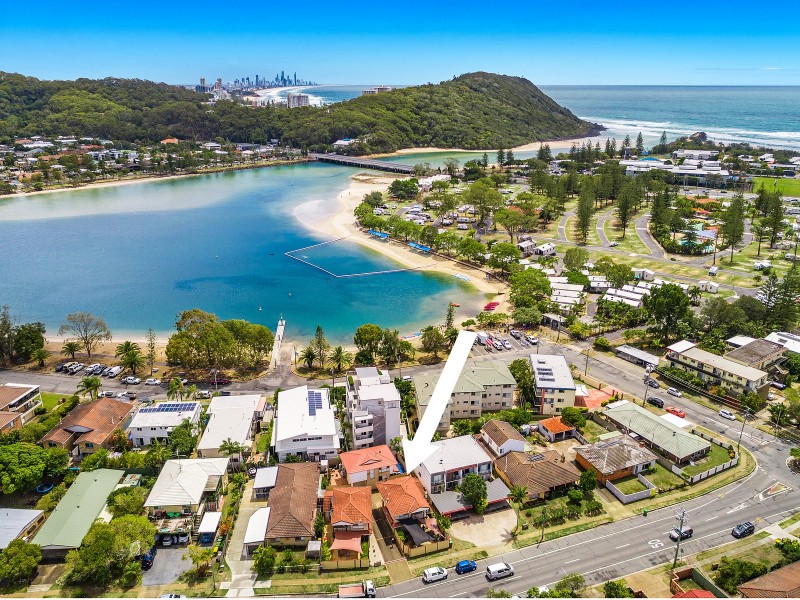 1/51 Tallebudgera Drive, Palm Beach QLD 4221