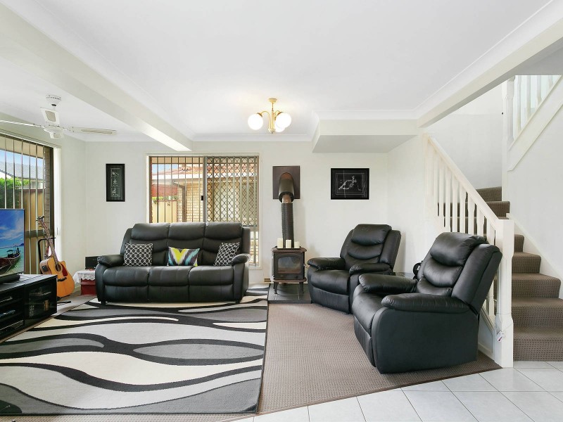 1/51 Tallebudgera Drive, Palm Beach QLD 4221