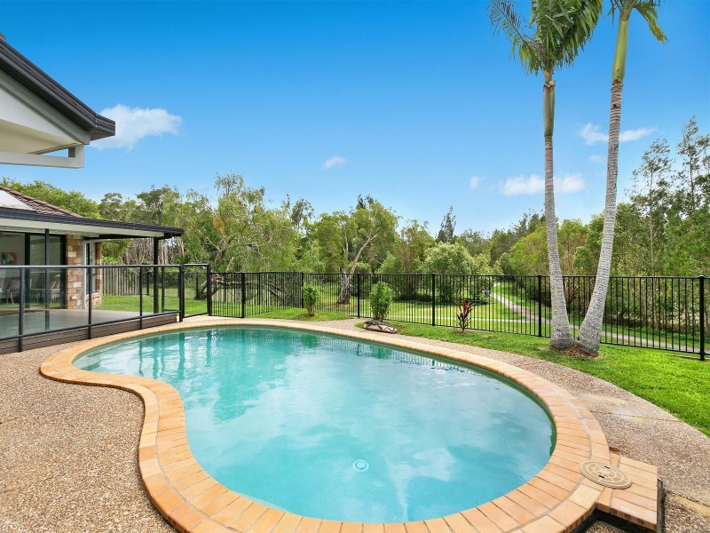 21 Tipuana Drive, Elanora QLD 4221