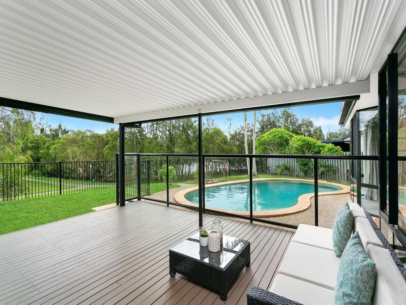 21 Tipuana Drive, Elanora QLD 4221