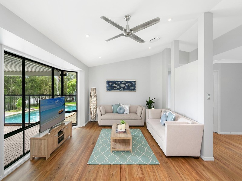 21 Tipuana Drive, Elanora QLD 4221