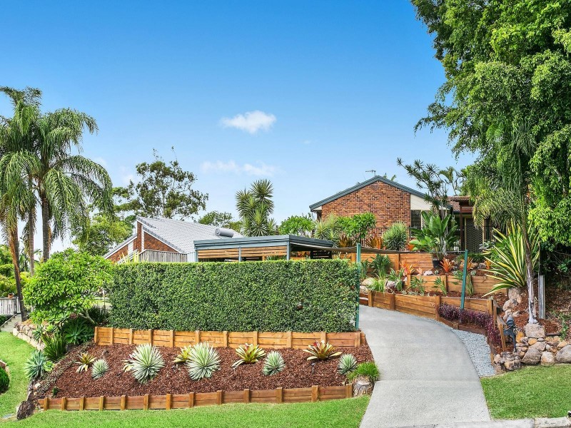 6 Swanbourne Way, Elanora QLD 4221
