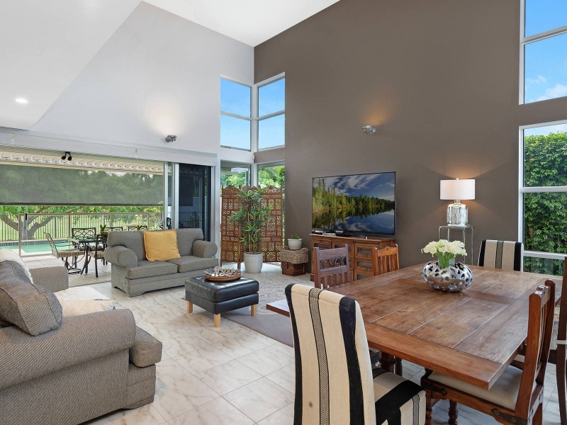 837 Legend Trail, Robina QLD 4226