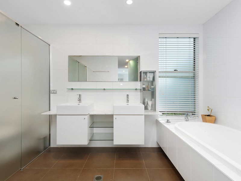 837 Legend Trail, Robina QLD 4226