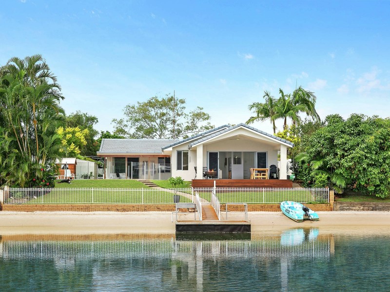 3 Mackerel Court, Palm Beach QLD 4221