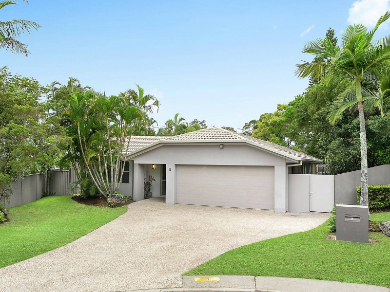 8 Glen Iris Place, Robina QLD 4226