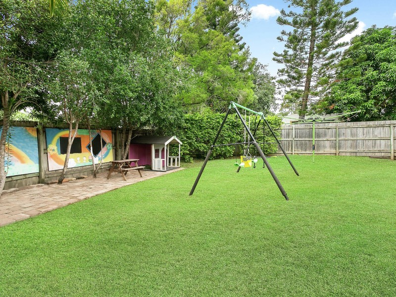 8 Glen Iris Place, Robina QLD 4226