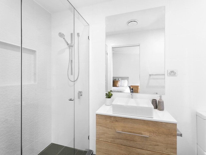 5 Attadale Court, Elanora QLD 4221