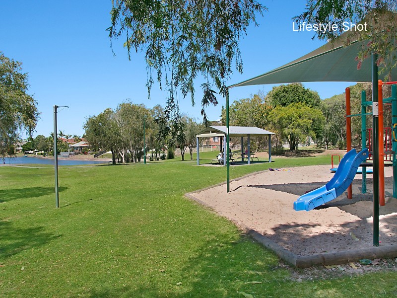 5 Attadale Court, Elanora QLD 4221