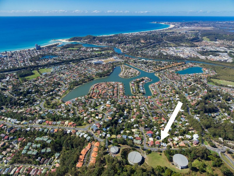 5 Attadale Court, Elanora QLD 4221