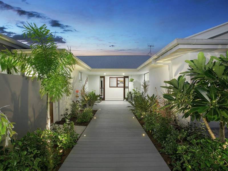 23 Barracuda Court, Palm Beach QLD 4221