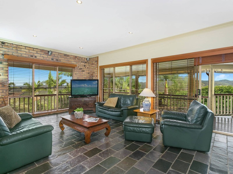 24 Grandview Terrace, Tallai QLD 4213