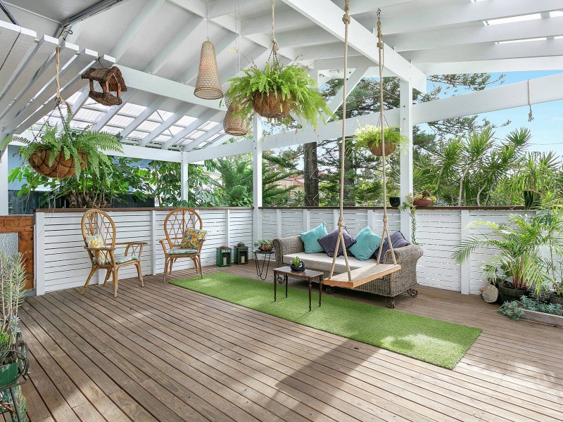 10 Twenty Fourth Avenue, Palm Beach QLD 4221