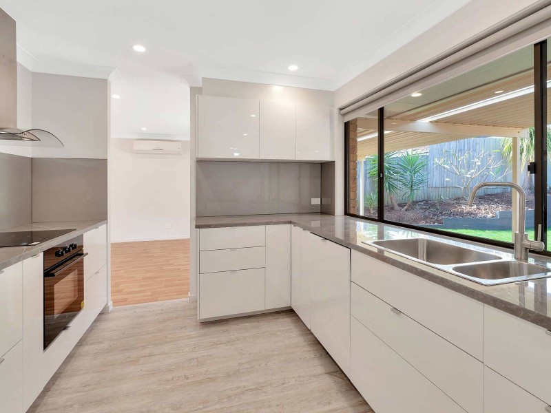 34 Thorngate Drive, Robina QLD 4226