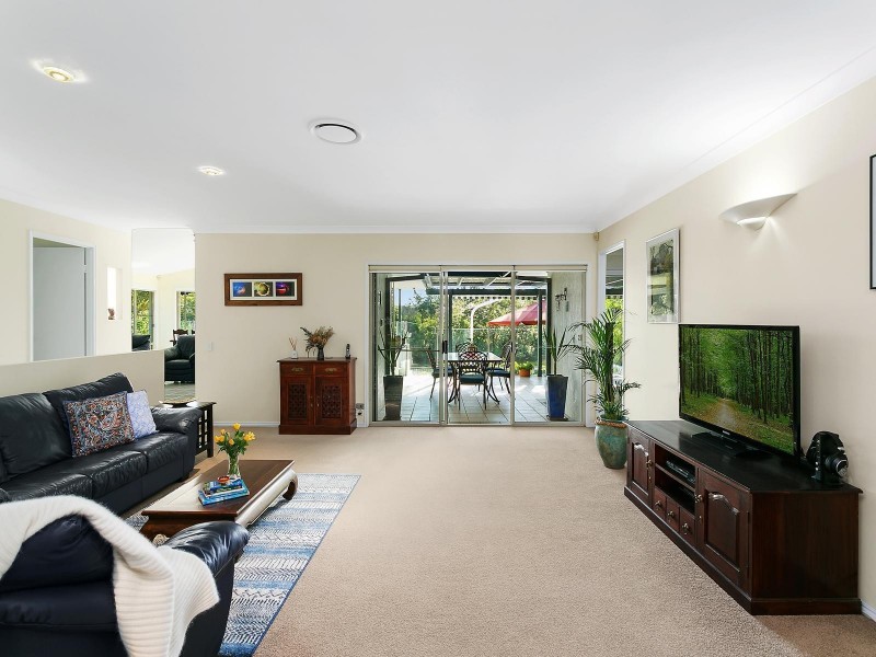 266 Nineteenth Avenue, Elanora QLD 4221